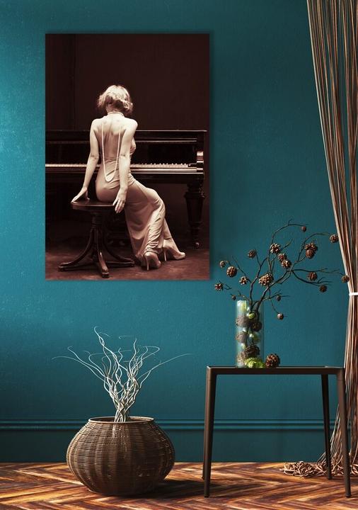 Produktbild Schubiger Schönheit am Klavier (80 x 120 cm)