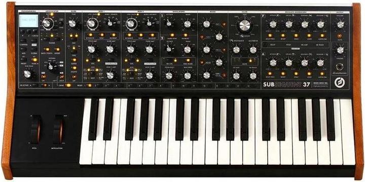 Actual product image Moog Subsequent 37