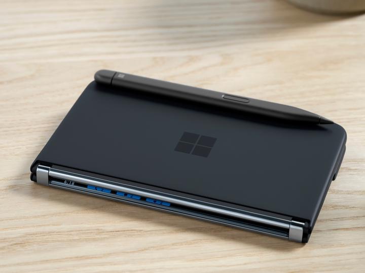 Immagine prodotto Microsoft Surface Duo 2 B2B (128 GB, Obsidian, 8.30", SIM + eSIM, 12 Mpx, 5G)