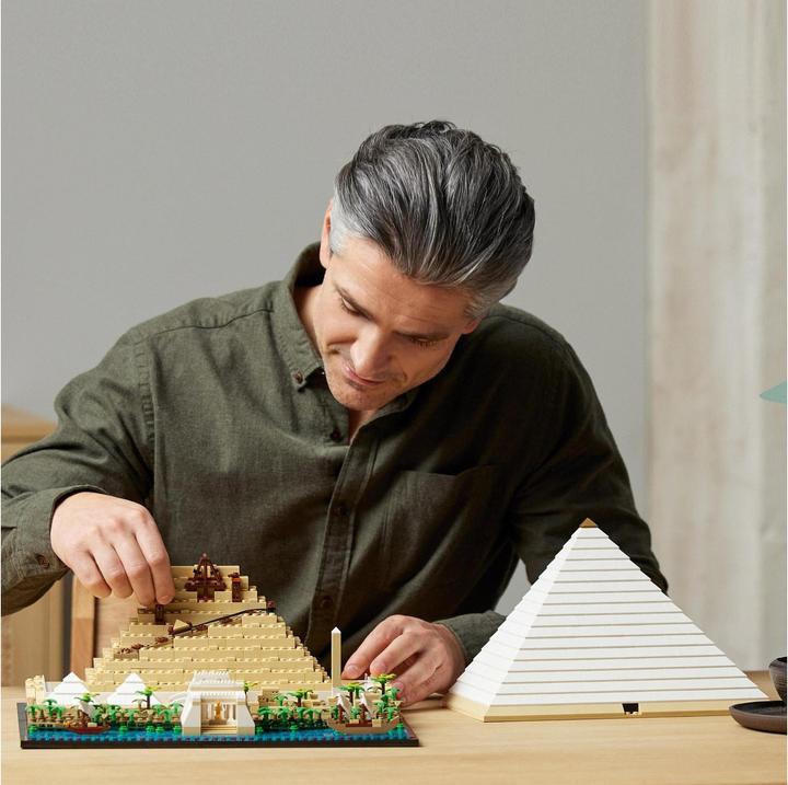 Actual product image LEGO Great Pyramid of Giza (21058, LEGO Architecture)
