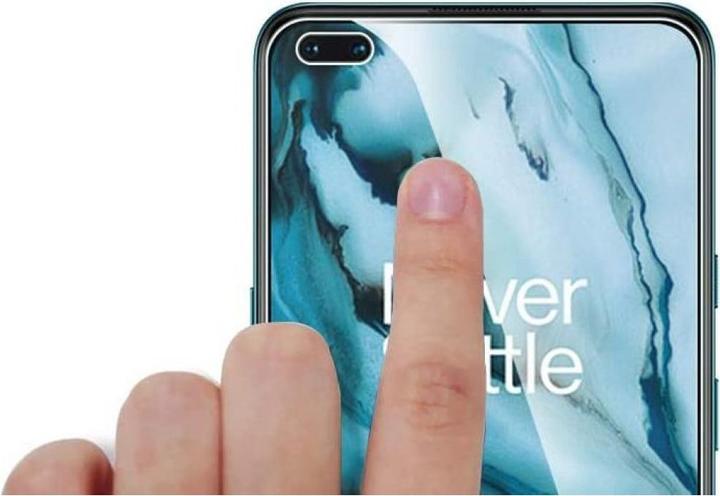 Produktbild Screenguard OnePlus Nord Panzerglas Schutzfolie Case Friendly Design (1 Stück, OnePlus Nord)