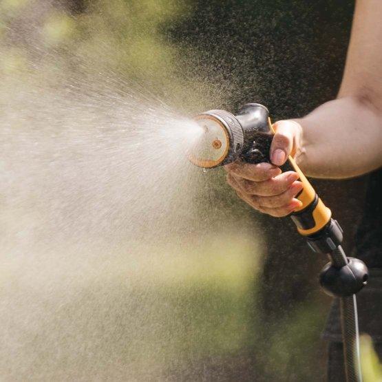 Actual product image Fiskars Spray gun, 3 functions, Infinitely variable flow rate, With front control and on/off switch, With