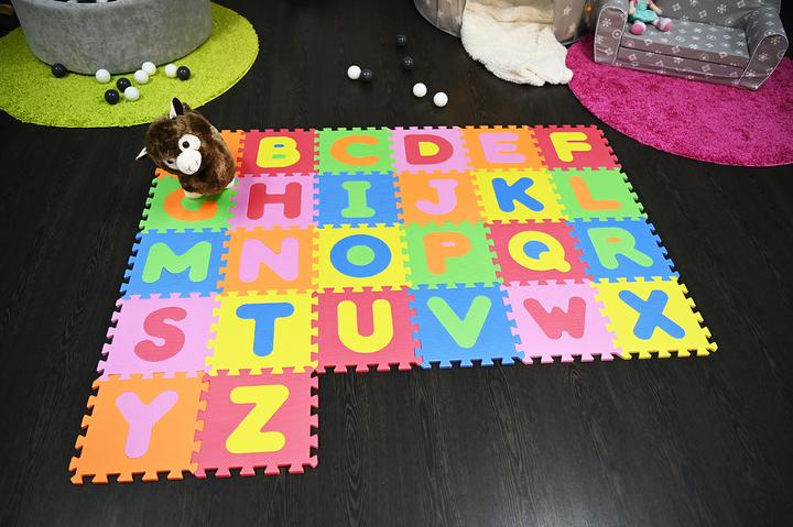Produktbild Knorrtoys Puzzlematte - "Alphabet"/26-tlg./32 cm (160 x 160 cm)