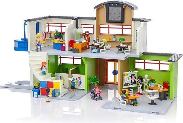 Actual product image Playmobil Large school with facilities (9453, Playmobil City Life)