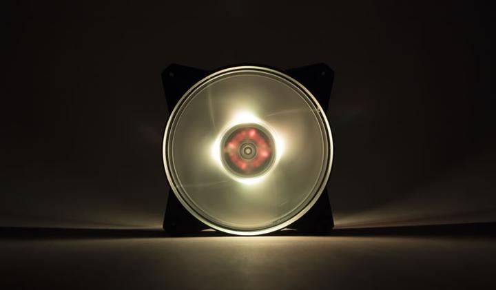 Actual product image Cooler Master MasterFan Pro 120 Air Pressure RGB (120 mm, 1 x)