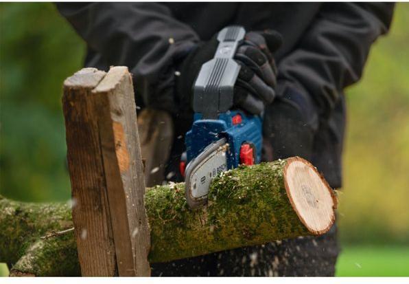 Productafbeelding Bosch Professional Bosch GKE 18V-15 Akku-Astsäge (Accu kettingzaag)