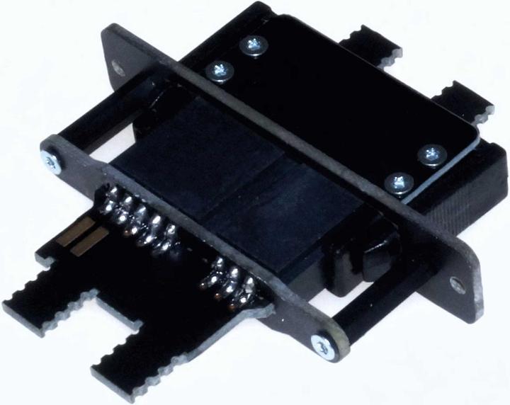 Produktbild Unilight kabelsteckverbindung cable mit 6 primäre servos und 4 pole für bis zu 3 lichtern