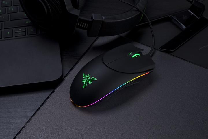 Produktbild Razer Diamondback Chroma (Kabelgebunden)