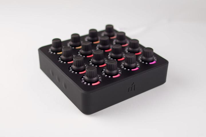 Image du produit DJTechTools Midi Fighter Twister (Contrôleur)