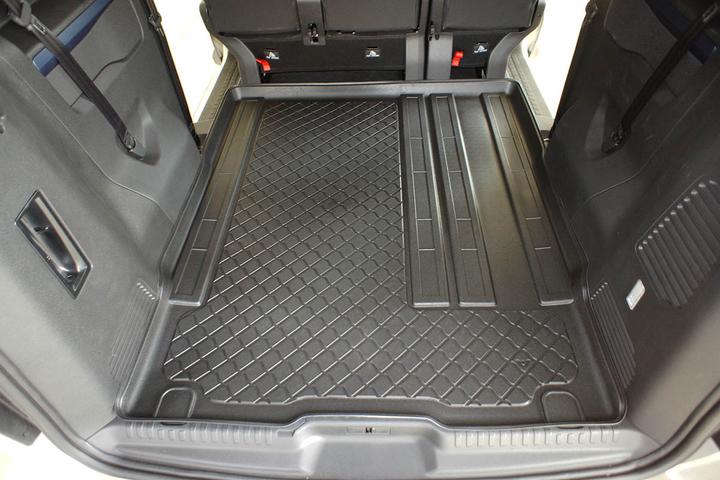Actual product image Aristar Boot tray for Citroen Jumpy, SpaceTourer / Peugeot Expert / Toyota ProAce / Opel Zafira Life /