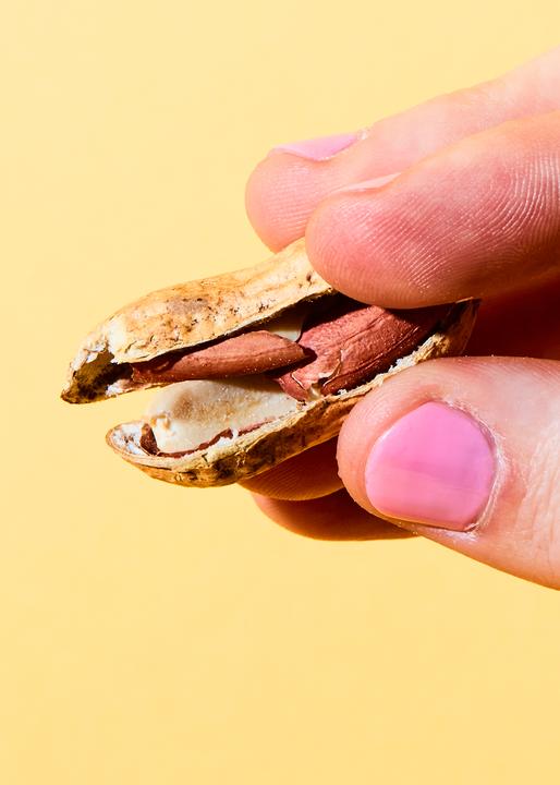 Produktbild KoRo Bio Erdnüsse in der Schale, geröstet (1000 g)