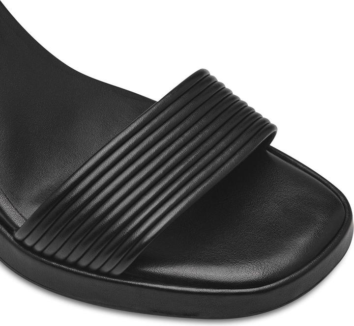 Actual product image Tamaris Sandal (36)