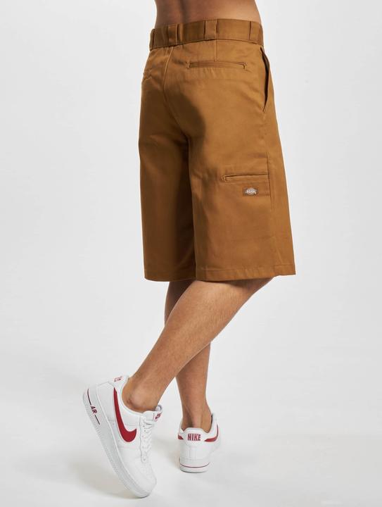 Actual product image Dickies The 13 Inch Multi Pocket short (33)