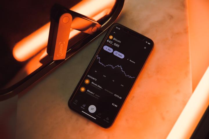 Image du produit Ledger Nano X - Noir onyx (Bitcoin, Lithécoïne, Ubiq, Bitcoin cash, Komodo, Zcash, Ethereum Classic, éther, Vertcoin, Stellaire, Neo, Se dépêcher)