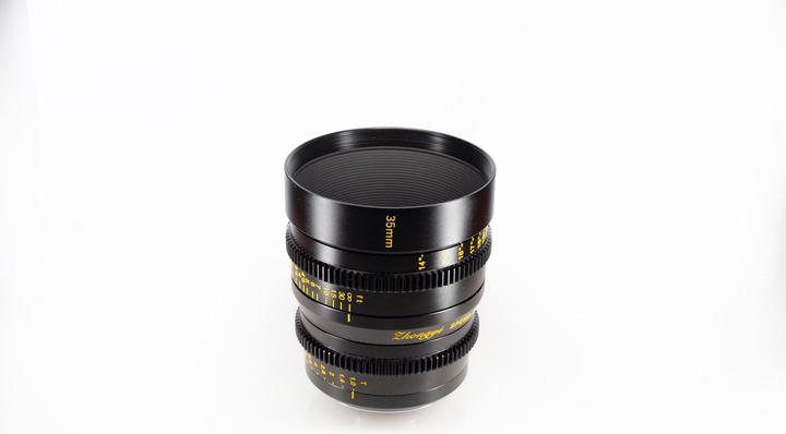 Produktbild Zhongyi Mitakon Festbrennweite Speedmaster 35 mm T1 Cine (Fujifilm X)