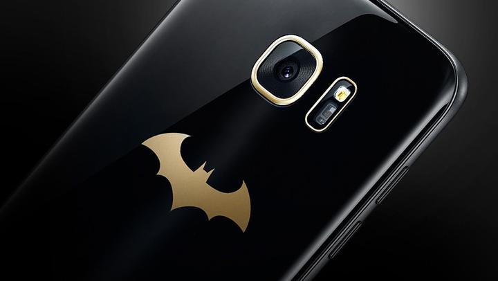 Actual product image Samsung Galaxy S7 Edge Injustice Batman Limited Edition (32 GB, Black, Black Onyx, 5.50", Single SIM, 12 Mpx, 4G)