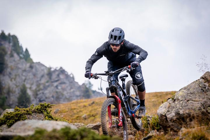 Produktbild Endura Hummvee Plus MIPS (58 - 63 cm)