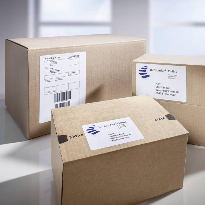 Actual product image Avery Universal labels