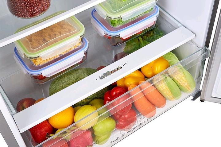 Actual product image Hisense RT488N4DC2 Fridge Freezer Free Installation 381 L E Silver (381 l)