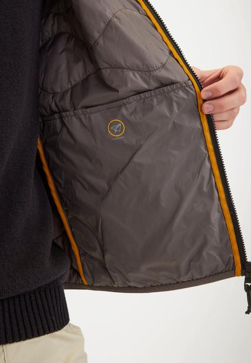 Actual product image Camel Active Outdoor Weste aus recyceltem Polyamid (48)
