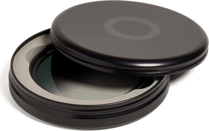Actual product image Urth 67mm Soft Graduated ND8 Lens Filter (Plus+) (Neutral density filter)