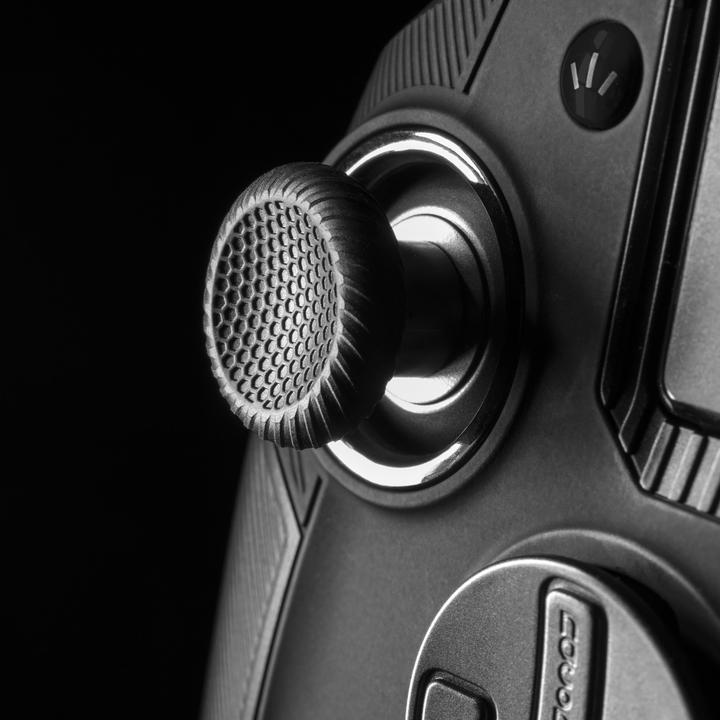 Image du produit Nacon Gaming Révolution 5 Pro (PS4, PS5, PC)