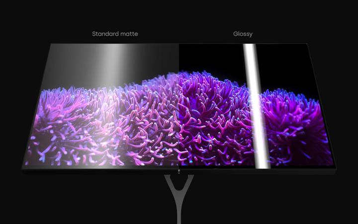 Actual product image Dough Spectrum One Glossy (3840 x 2160 Pixels, 27")
