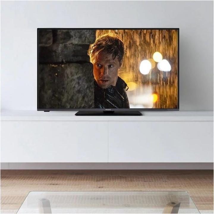 Actual product image Panasonic TX-43HXW584 (43", LCD, 4K, 2020)