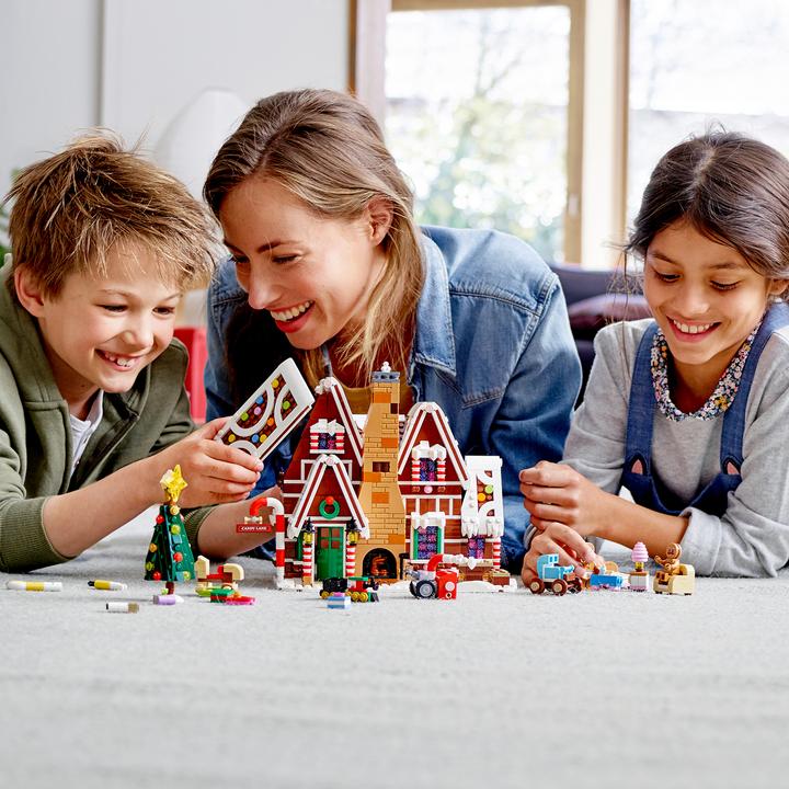 Productafbeelding LEGO Huis van peperkoek (10267, LEGO Creator Expert)