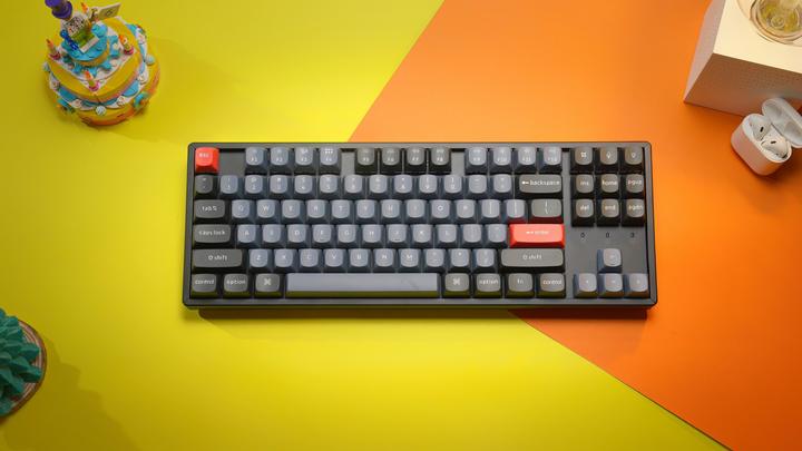 Produktbild Keychron K8 Pro (DE, Kabelgebunden, Kabellos)