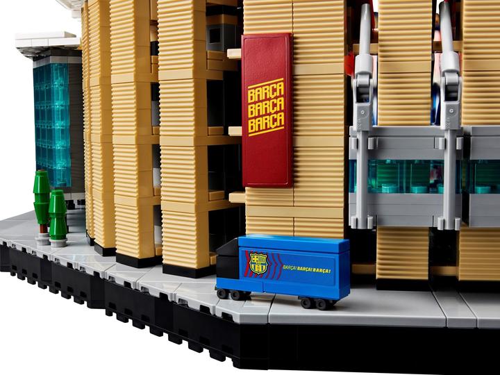 Image du produit LEGO Le Camp Nou - FC Barcelone (10284, LEGO Creator Expert, LEGO difficiles à trouver)