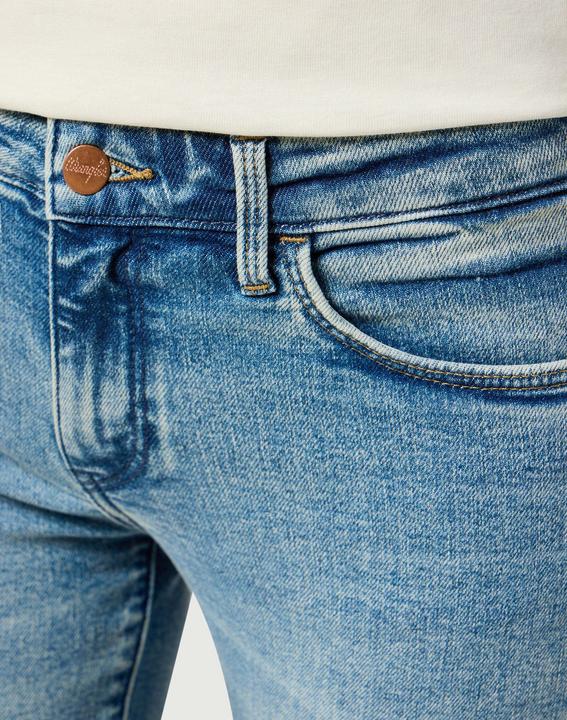 Actual product image Wrangler Bootcut jeans (32)