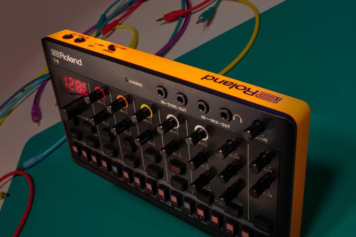 Produktbild Roland T-8 Beat Machine