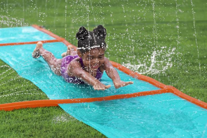 Actual product image Bestway H2OGO! 4.88 m StompBlast Single Water Slide (4.88 m)