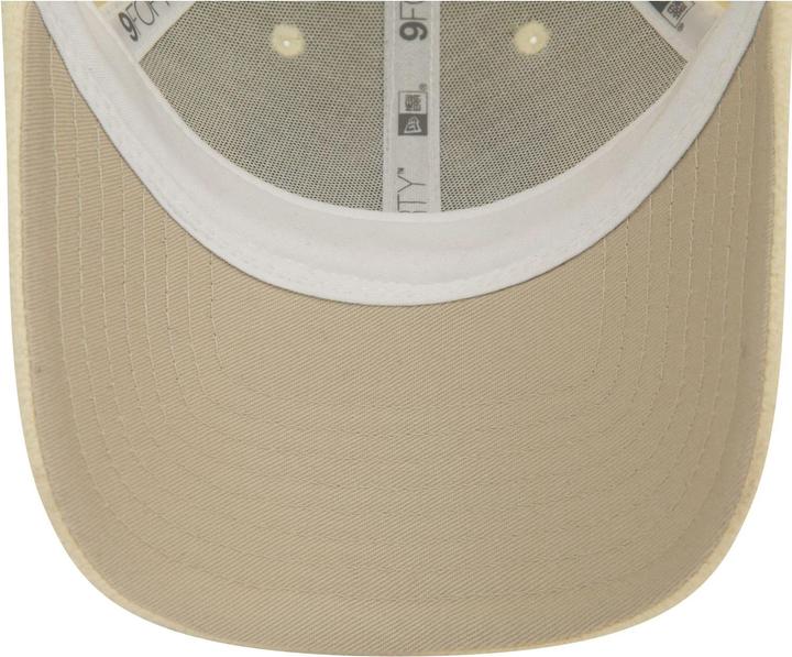 Immagine prodotto New Era 9Forty Cappello da donna in sherpa - COSY NY Yankees beige chiaro