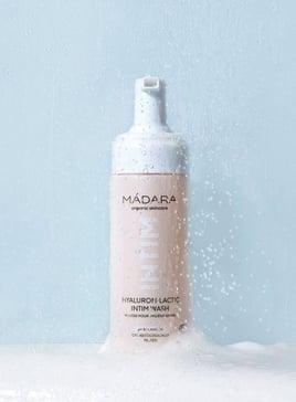 Immagine prodotto Madara MÃDARA - Lavaggio Intimo Ialuronico-Lattico - Schiuma Lavante Intima - 150ml (150 ml, Lozione per il lavaggio intimo)