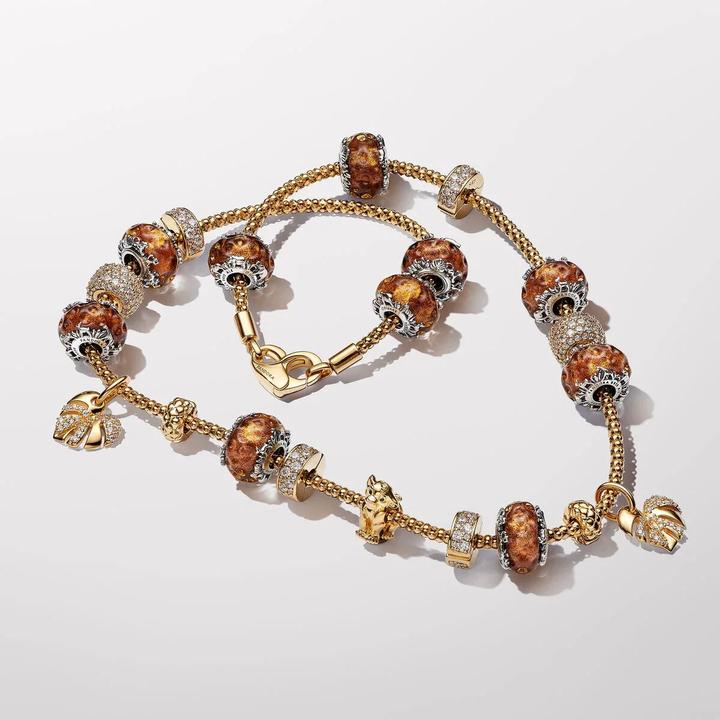 Actual product image Pandora Disney The Lion King Simba Charm (Enamel, Gold-plated metal alloy)