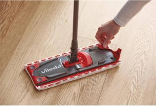 Image du produit Vileda Ultramax Power 155743 Système de Nettoyage à Plat 2-en-1 Métal/Microfibres Noir/Rouge 14 x 35