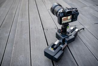 Actual product image Zeapon PONS Motorized Pan Head (PS-E1) (Stand adapter)