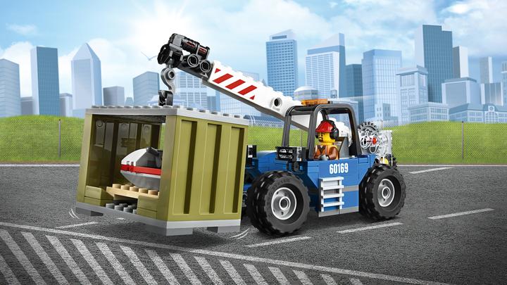 Actual product image LEGO Cargo terminal (60169, LEGO City)