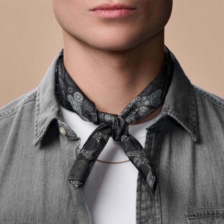 Actual product image Bohemian Revolt Hurley