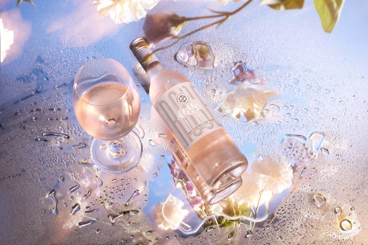 Actual product image Thomson & Scott Noughty Dealcoholized Rosé Rosé Wine (non-alcoholic) (1 x 75 cl)