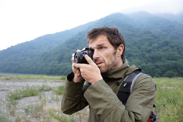 Actual product image Sony Alpha 7 Kit (28 - 70 mm, 24.30 Mpx, Full frame)