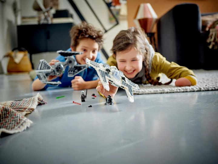 Image du produit LEGO Mandalorian Fang Fighter vs. Tie Interceptor (75348, LEGO Star Wars)
