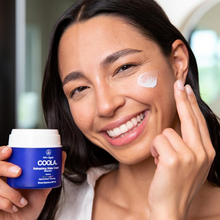 Produktbild Coola Suncare Refreshing Water (Sonnencreme Gesicht, SPF 50, 44 ml, 44 g)