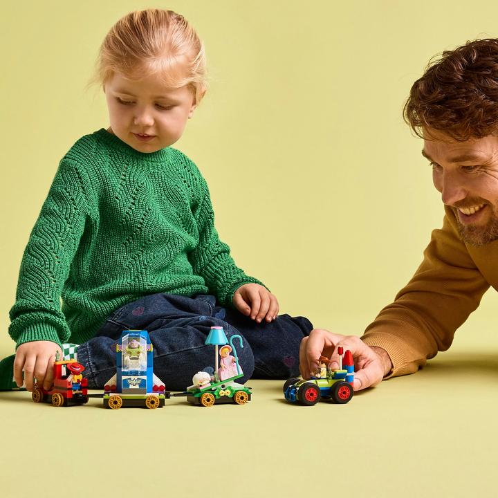 Actual product image LEGO Partyzug und das Auto RC aus Toy Story (43264, LEGO Disney)