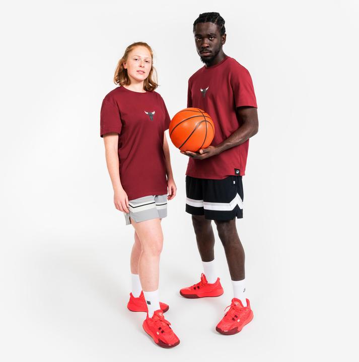 Actual product image Tarmak Damen/Herren Basketball T-Shirt NBA Chicago Bulls - TS900 rot (L)