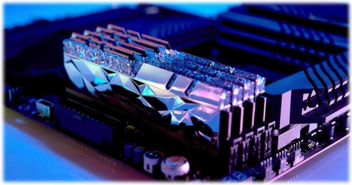 Actual product image G.Skill Trident Z Royal Elite (2 x 16GB, 3600 MHz, DDR4-RAM, DIMM)