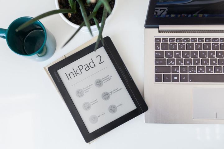 Actual product image PocketBook InkPad 2 (8", 4 GB, Grey)