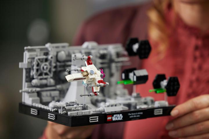 Actual product image LEGO Death Star Trench Run Diorama (75329, LEGO Star Wars)
